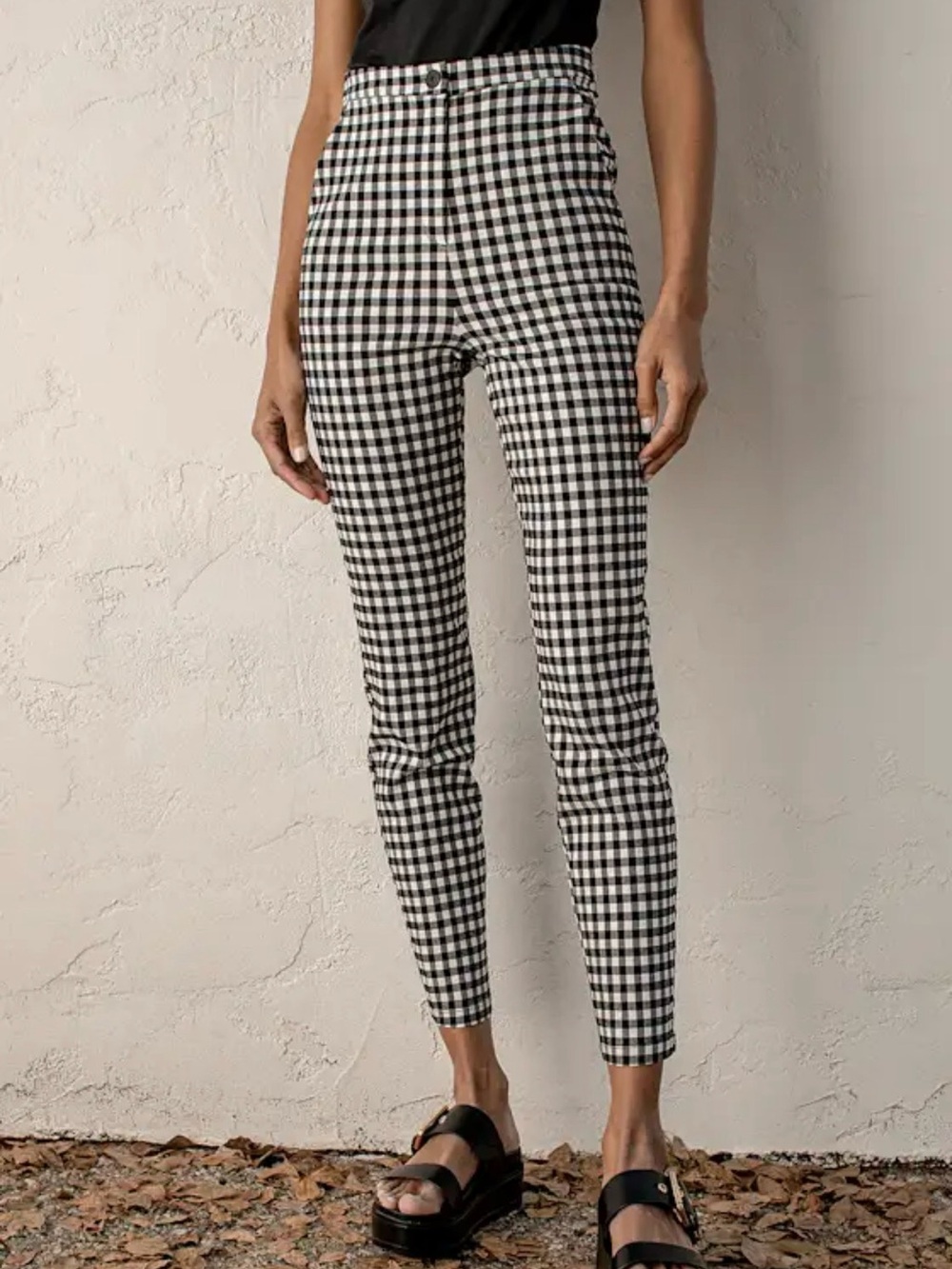 Lulu's Black & White Gingham Slim Chinos Women’s Small NWT